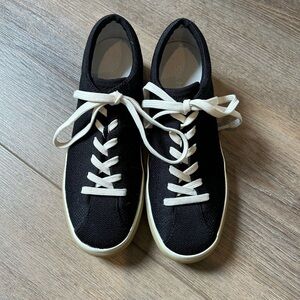 Rothy’s Black Lace Up 6.5